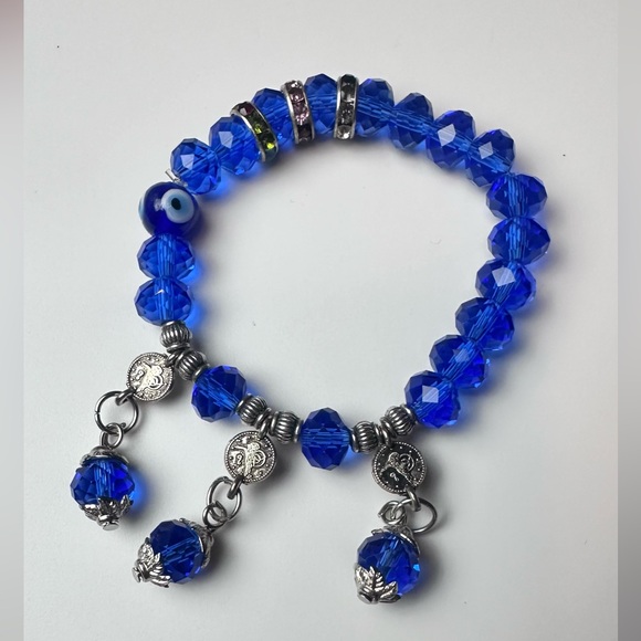 Jewelry - Blue evel eye bracelet